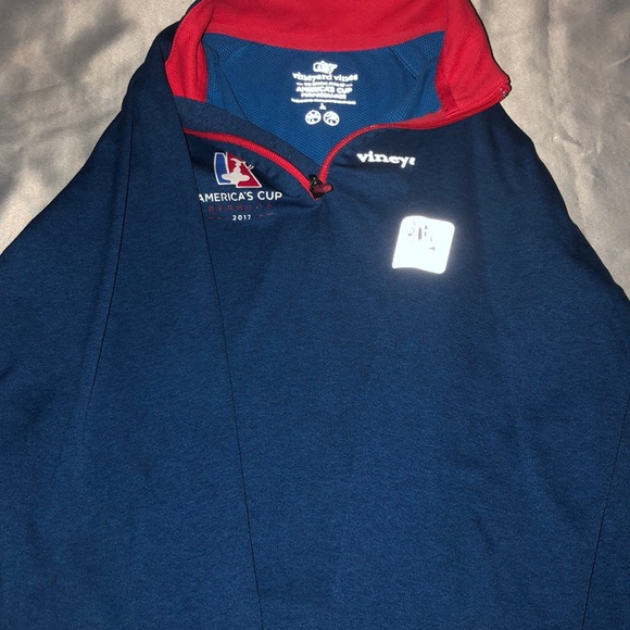 Vineyard Vines performance pullover America’s Cup - Picture 5 of 11